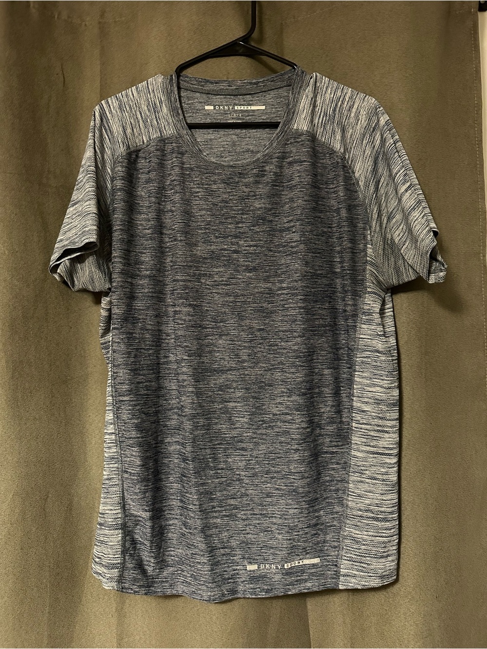 DKNY Men's Heathered Gray and Navy Short-Sleeve Crew Tee